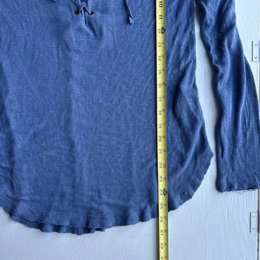 Free People XS Blue Henley Lace-up Long Sleeve Paisley Shirt Top Peasant Boho‎